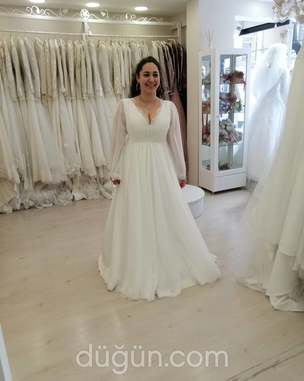 Tül Gelinlikler