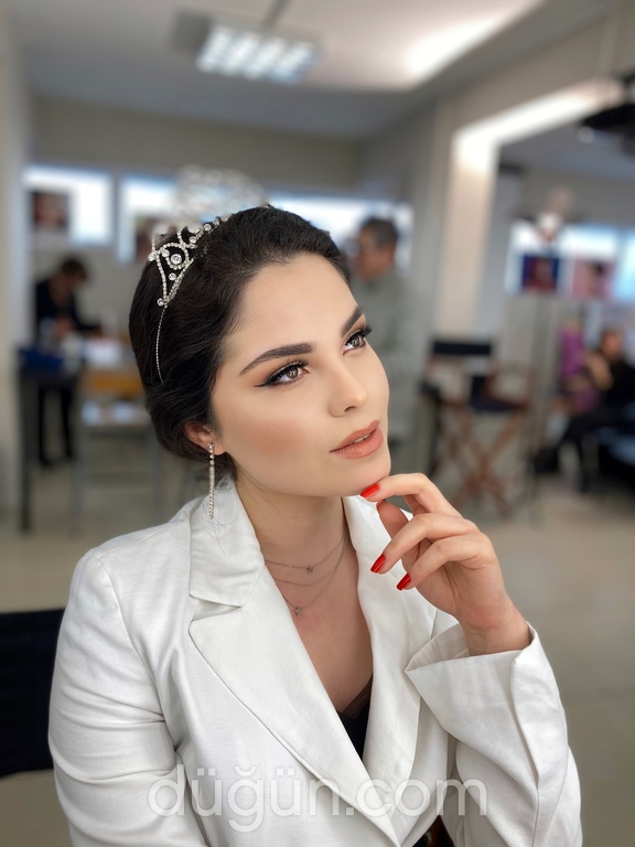 Tuğba Esen Türban Tasarım & Makeup
