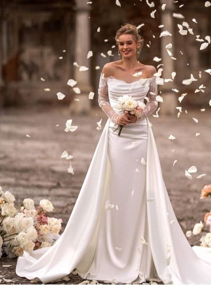 Kayık Yaka A Kesim Gelinlik