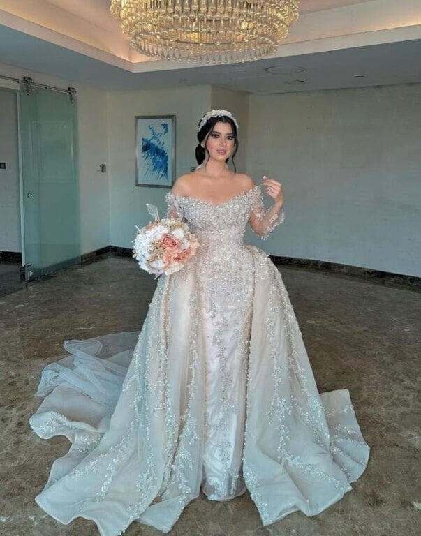 Kayık Yaka Prenses Gelinlik
