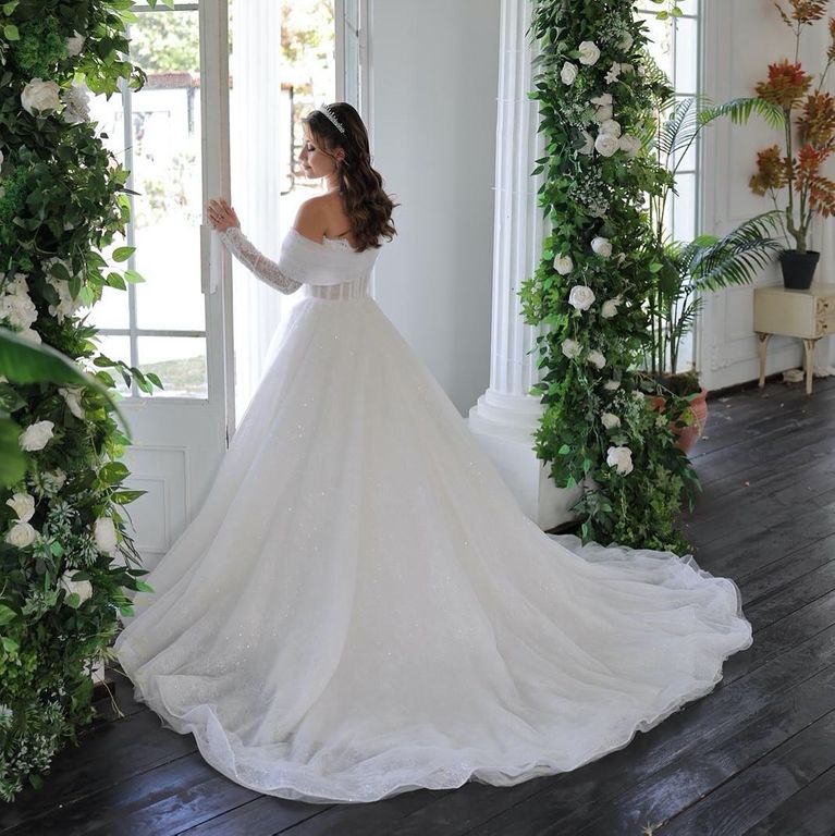 Erbay Ekinci Gelinlik & Abiye