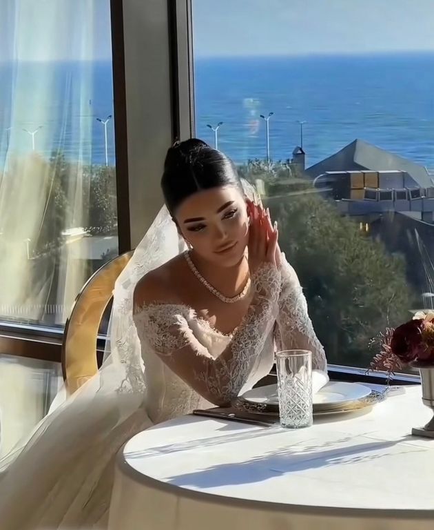 Erbay Ekinci Gelinlik & Abiye