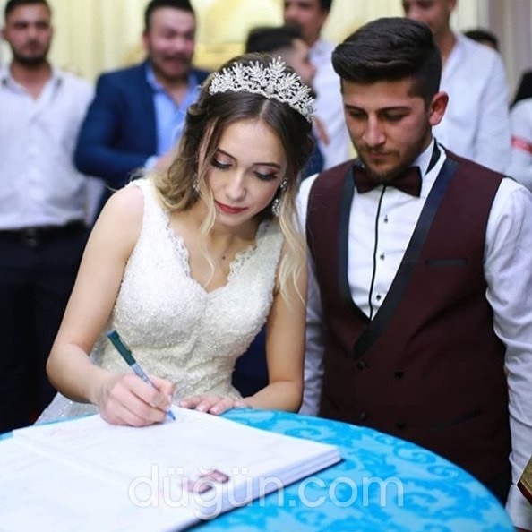 Emre Yüce Saç Tasarım Salonu