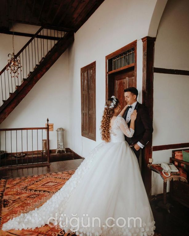 Emre Yüce Saç Tasarım Salonu