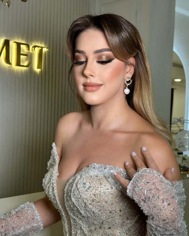 Salon Demet