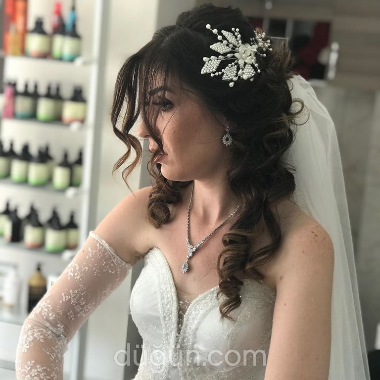 Moonlight Saç Tasarım