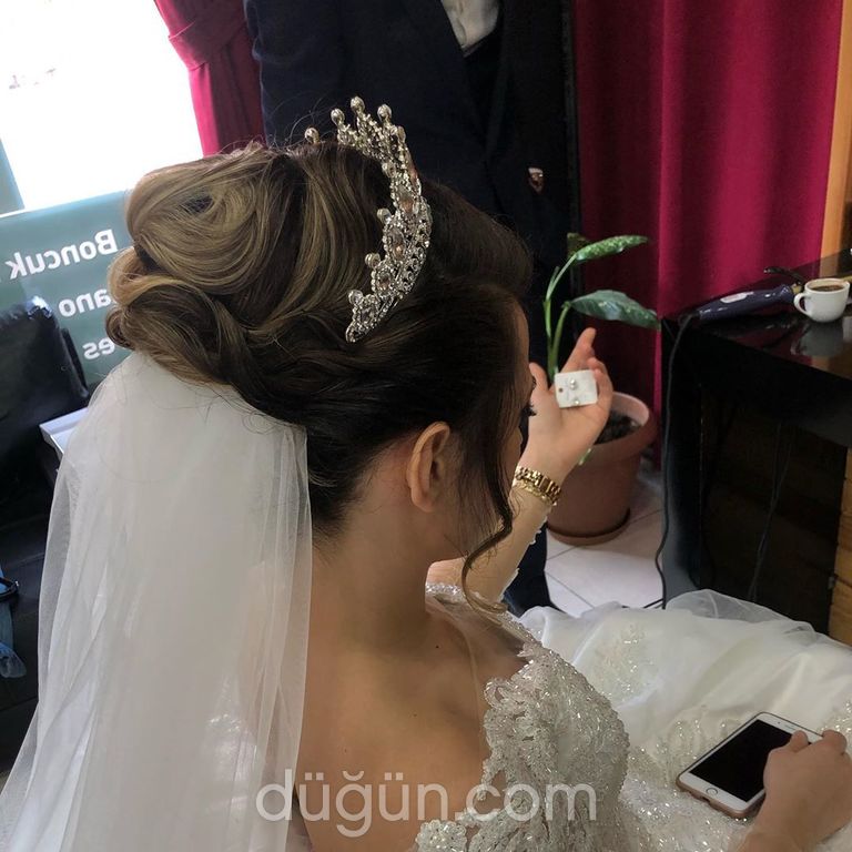 Emre Demirbilek Saç Tasarım