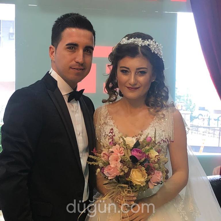 Emre Demirbilek Saç Tasarım