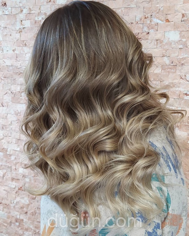 Modelüx Kuaför & Güzellik Salonu