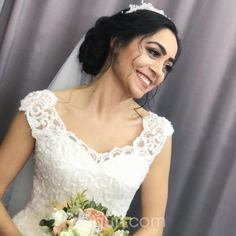 Bellezza Kuafor Ayla Sarıoğlu