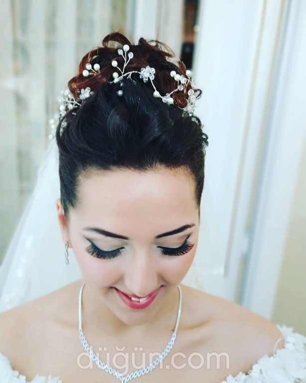 Gökçen Keskin Hair Stylist