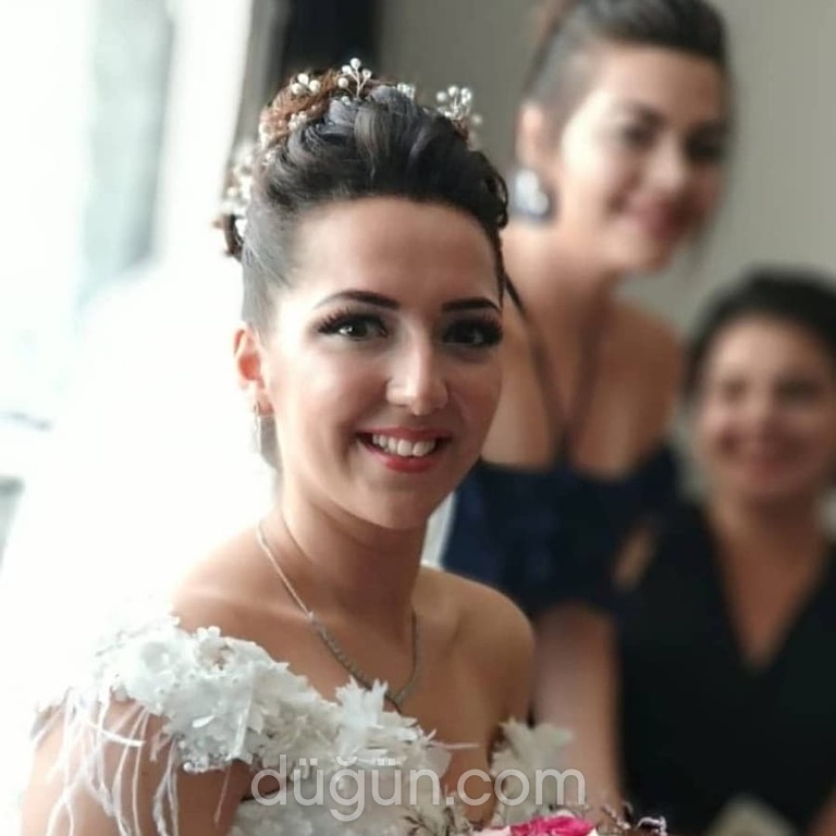 Gökçen Keskin Hair Stylist