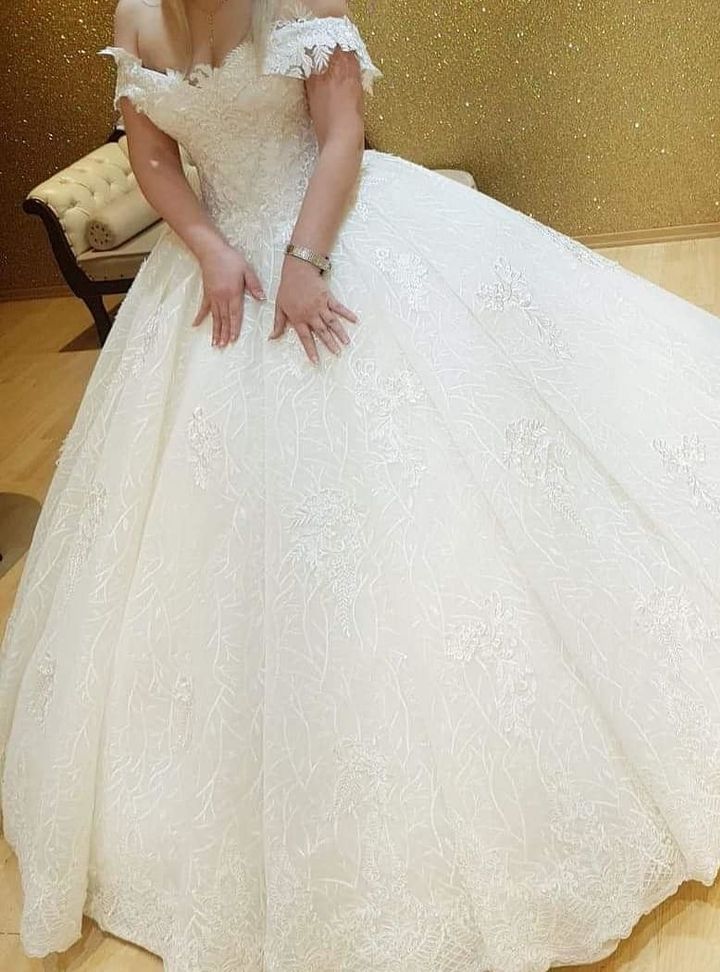 EER 27 Prenses Kesim Düşük Omuz Romantik Gelinlik