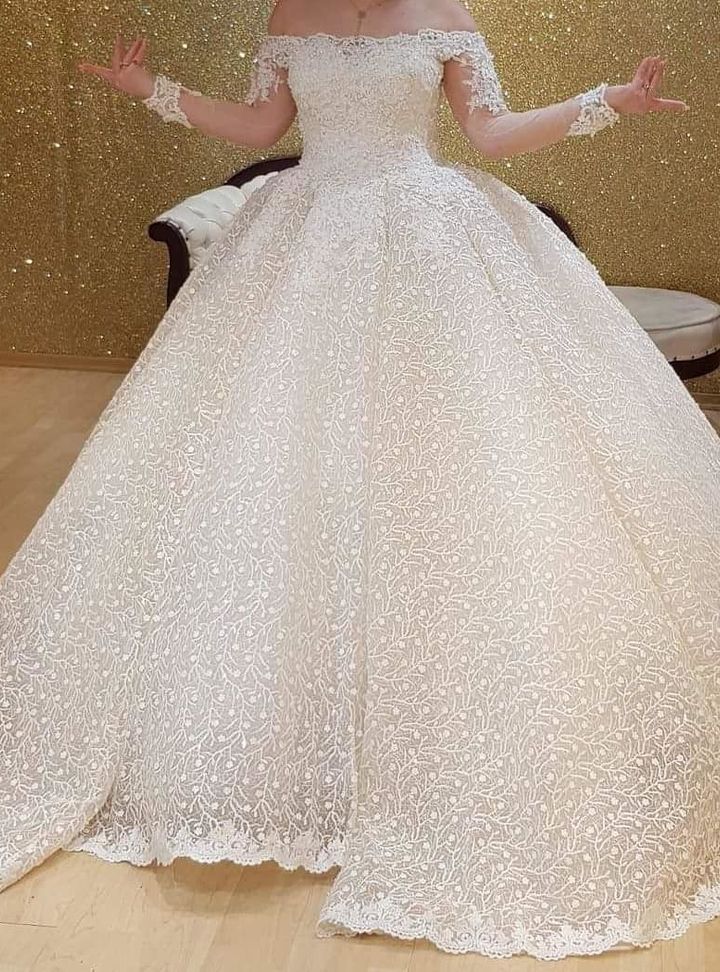 EER 31 Prenses Kesim Düşük Omuz Romantik Gelinlik