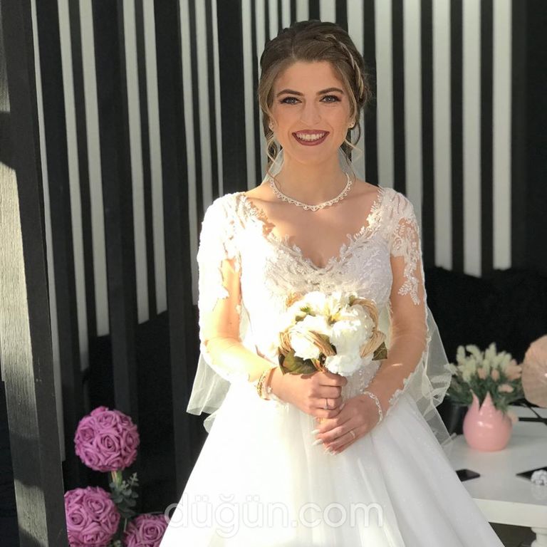 Pırıltı Kuaför & Güzellik Salonu