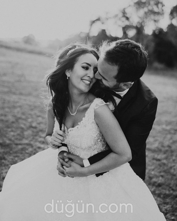 Love Weddings Photography