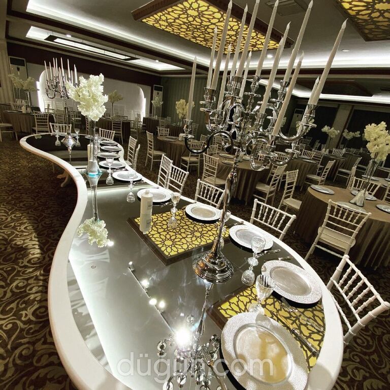 Saltanat Düğün Sarayı