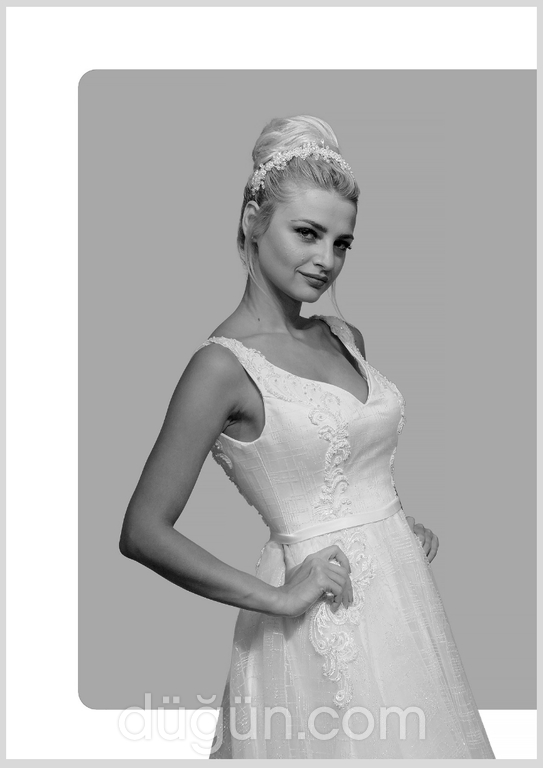 SMR 6 V Yaka Düz Kesim Göğüs Dekolteli Gelinlik