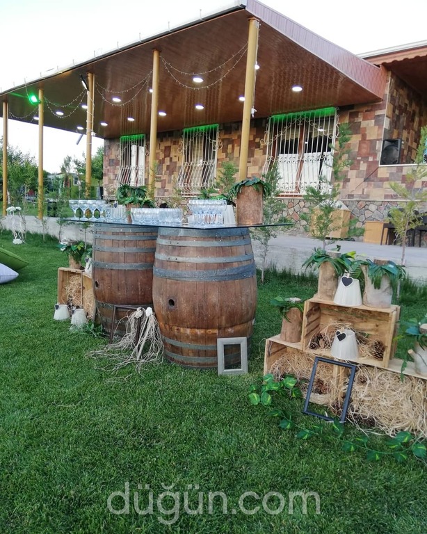 Western Kır Düğünü Konsepti