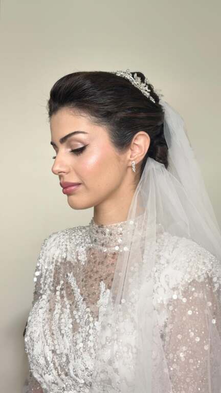 Güneş Ark Make Up Artist