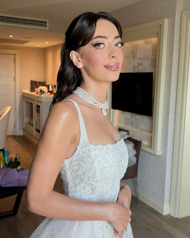 Güneş Ark Make Up Artist