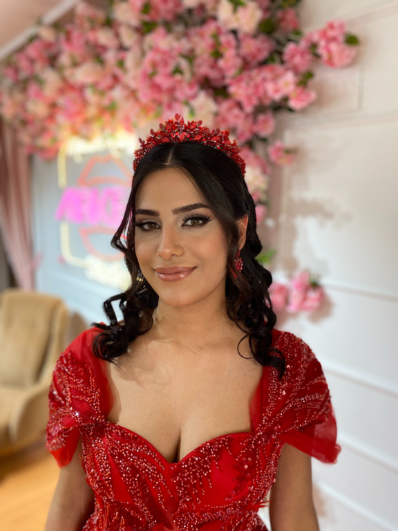 Meltem Rüzgar Saç Tasarım