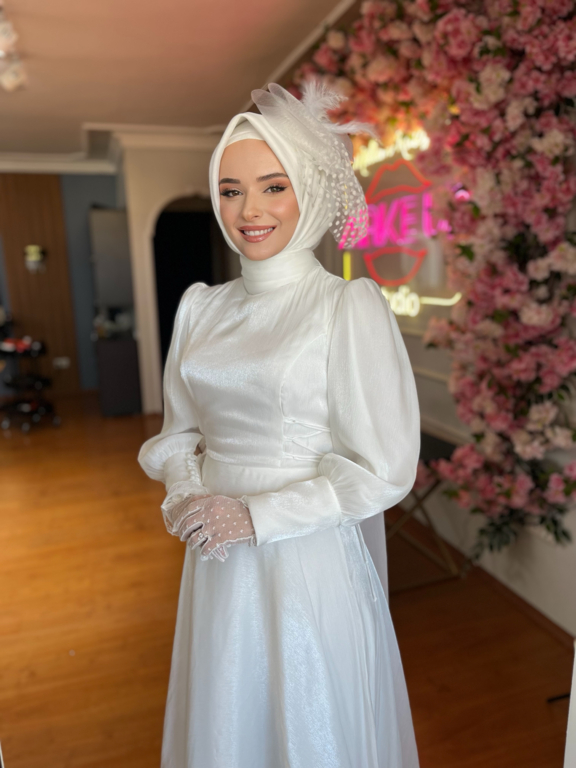 Meltem Rüzgar Saç Tasarım