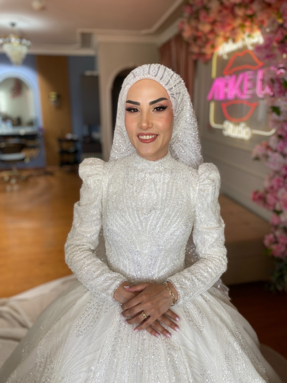 Meltem Rüzgar Saç Tasarım