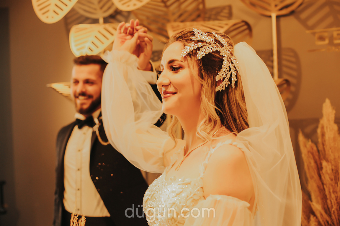 Mia Wedding Photography