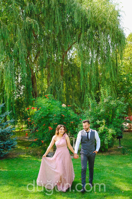 Mia Wedding Photography