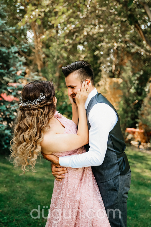 Mia Wedding Photography