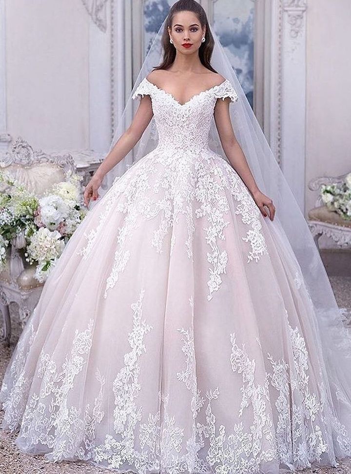 GGM 69 Prenses Kesim Düşük Omuz Göğüs Dekolteli Gelinlik