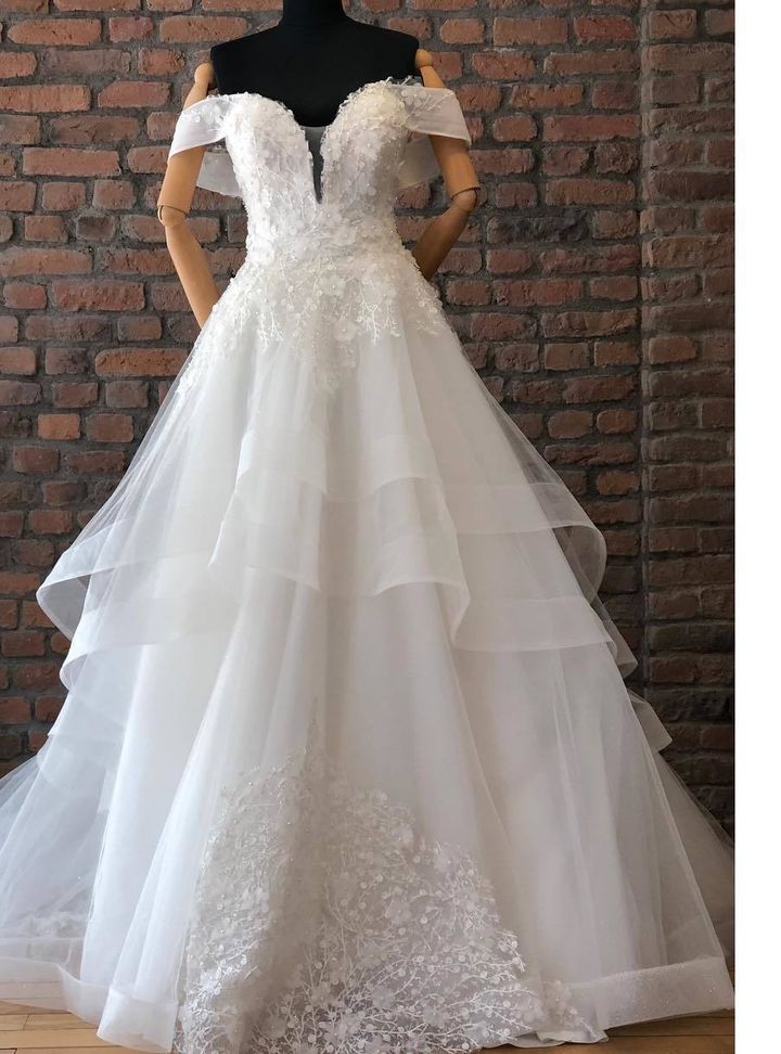 TMM 14 A Kesim Düşük Omuz Modern Gelinlik