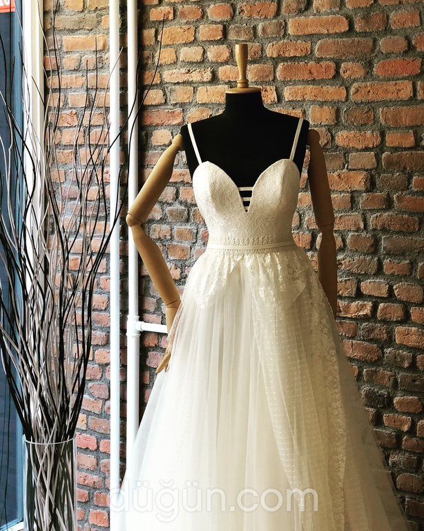 TMM 23 A Kesim Straplez Göğüs Dekolteli Gelinlik 2