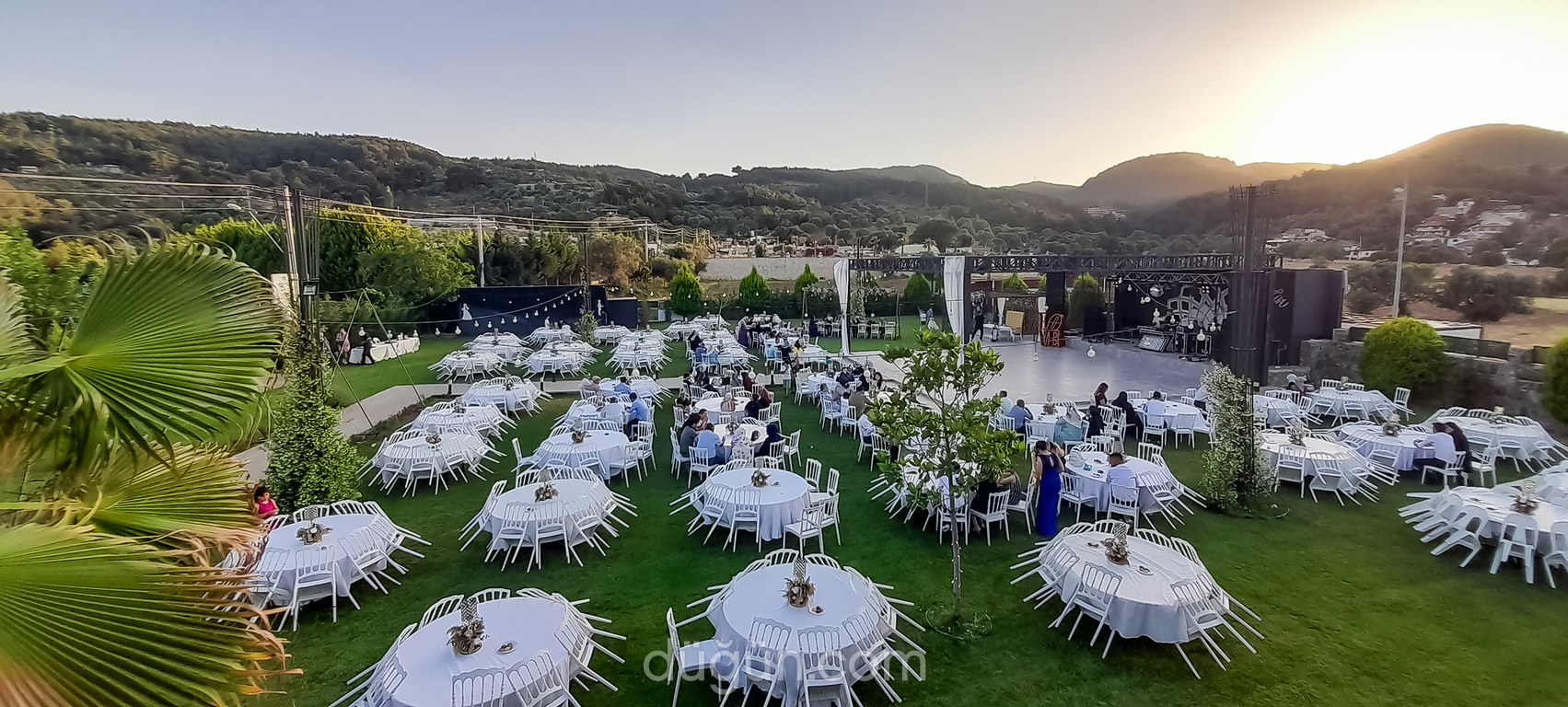 Jasmin Jardin Wedding