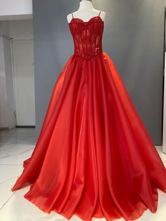 Loresima Moda Evi By Şennur Kosif