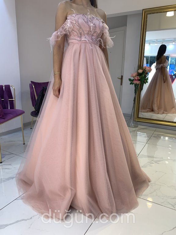 Loresima Moda Evi By Şennur Kosif Abiye ve Nişanlık İstanbul
