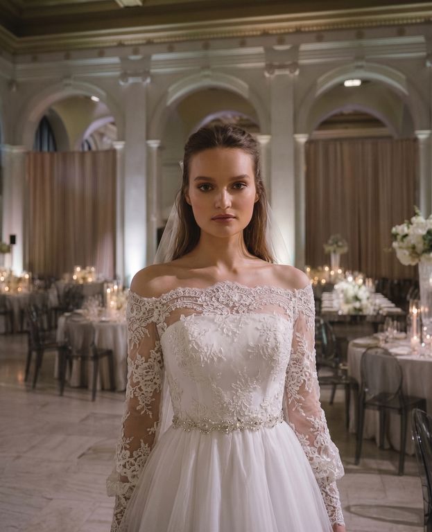 SB-105-25 A Kesim Düşük Omuz Romantik Gelinlik 3