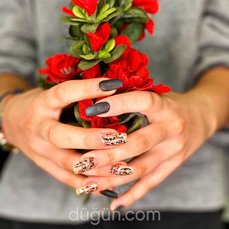 Hayat Hair & Make Up Studio