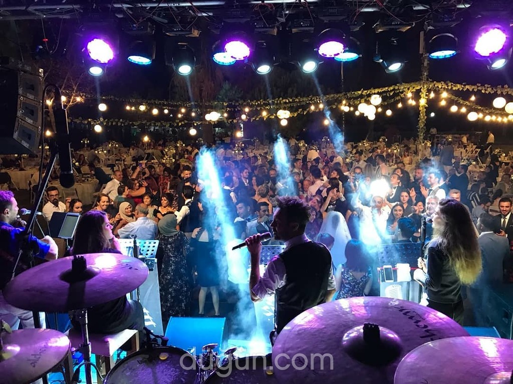 Eliz Band