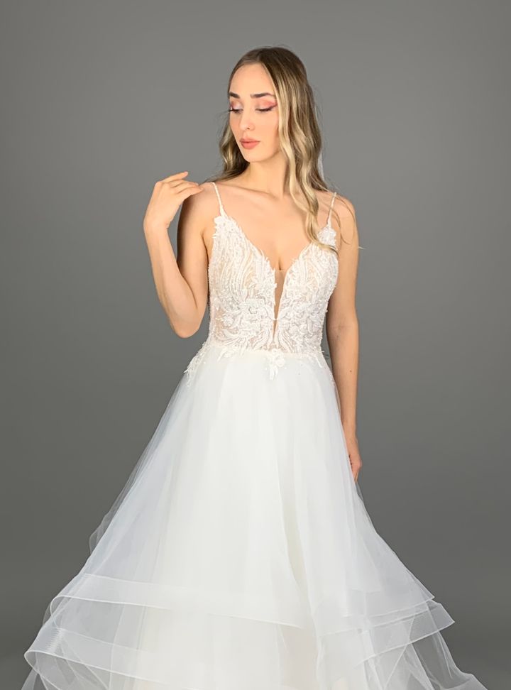 HAN 3 V Yaka Düz Kesim Göğüs Dekolteli Gelinlik