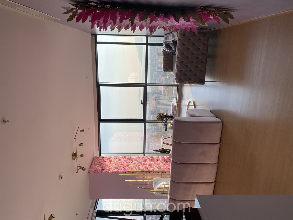 La Luna Beauty Make Up