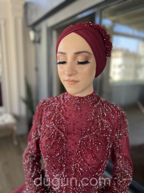 Yeşim Bingöl Makeup Studio