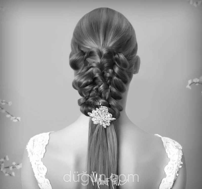 Pro Make-Up & Hair