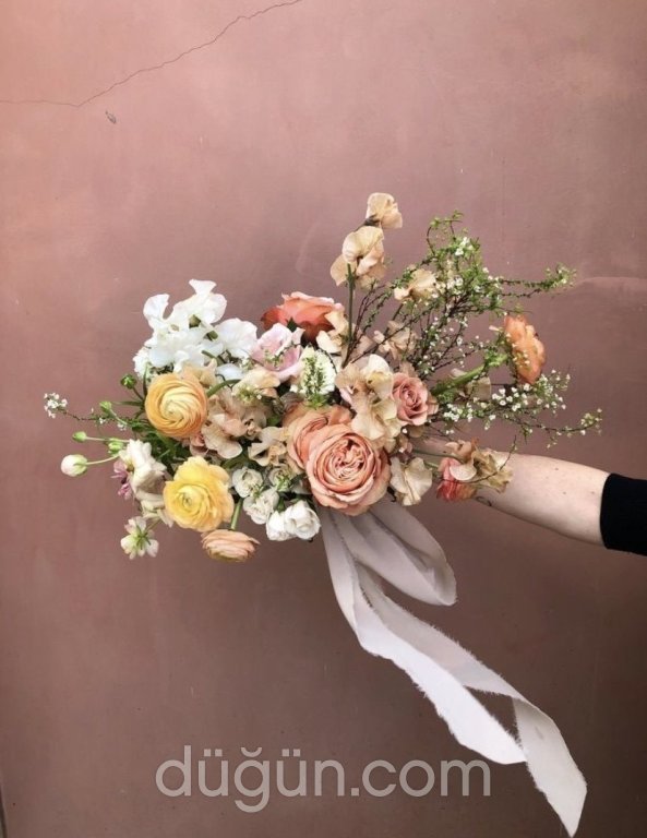 B'jealous Flowers & Events