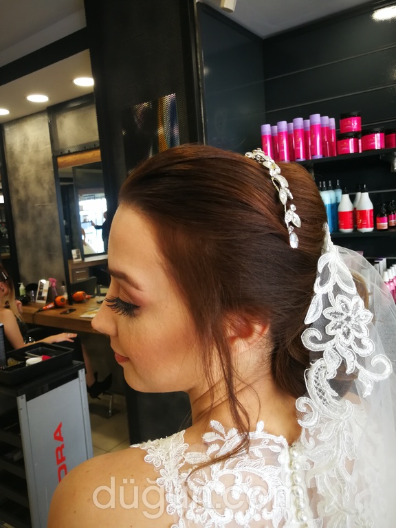 Mesut Çorlu Unisex Coiffeur Solarium