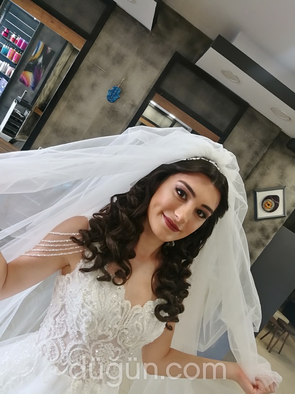 Mesut Çorlu Unisex Coiffeur Solarium