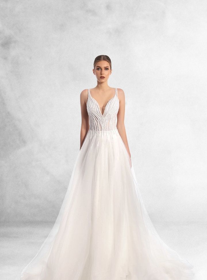 Alina  A Kesim V Yaka Göğüs Dekolteli Gelinlik