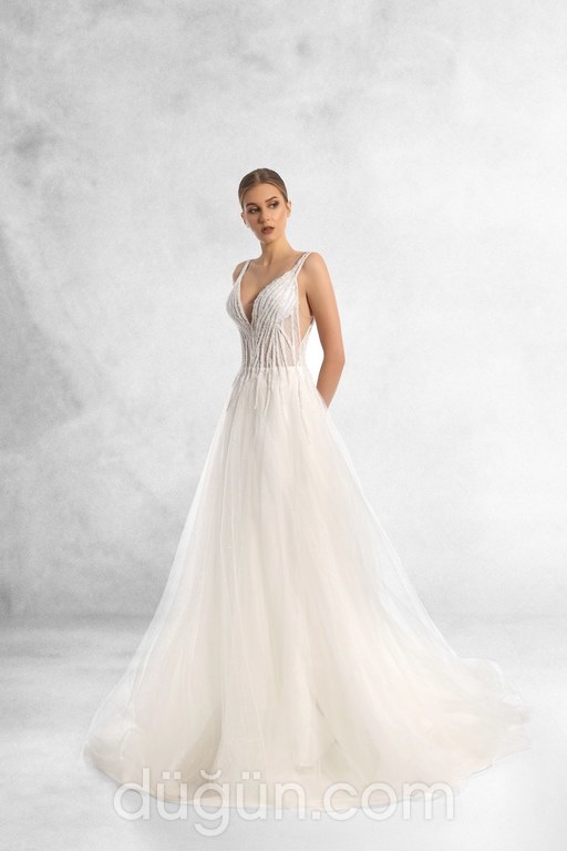 Alina  A Kesim V Yaka Göğüs Dekolteli Gelinlik 2