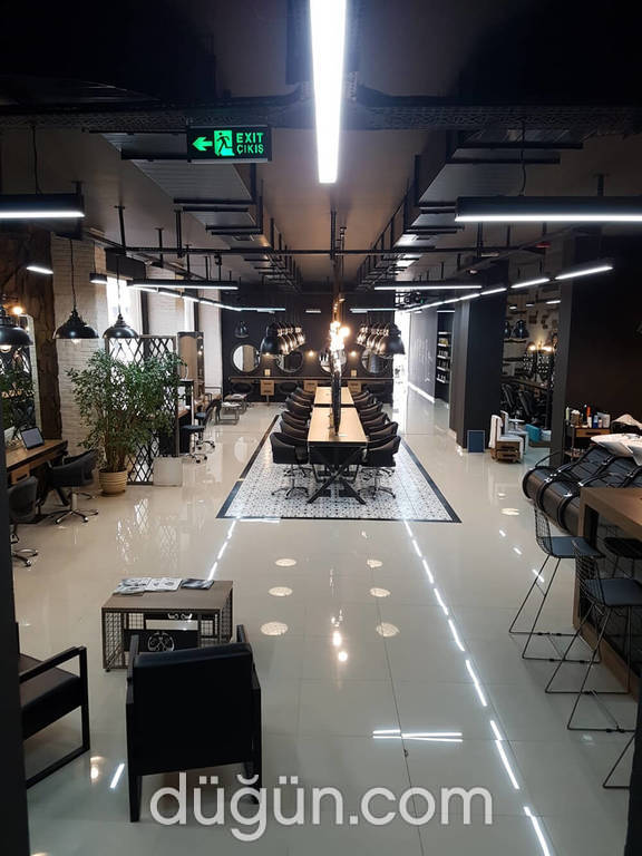 Eren Yılmaz Kuaför Ve Güzellik Merkezi